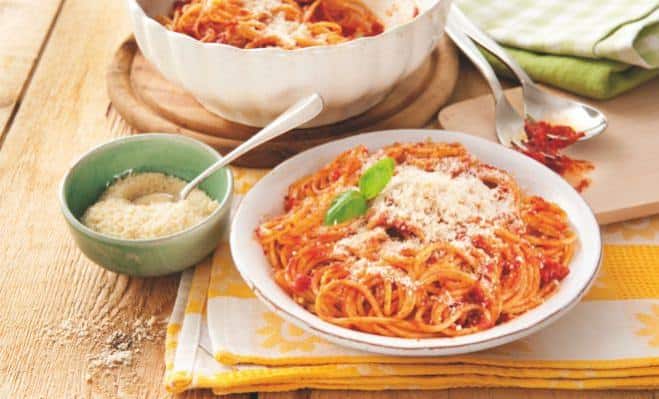 Spaghettis aux légumes sautés pour 4 personnes - Recettes - Elle à Table