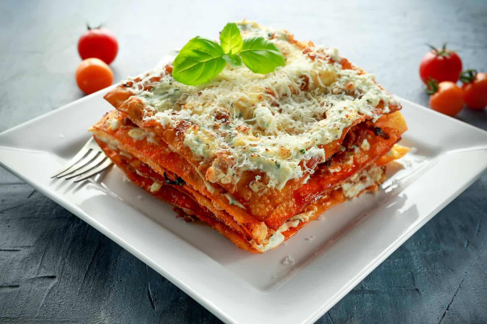 Lasagnes à la mozzarella et sauce bolognaise